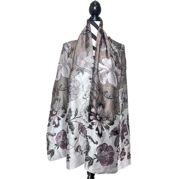 NWT Max Studio OS Satin Floral Scarf Wrap - Picture 3 of 7